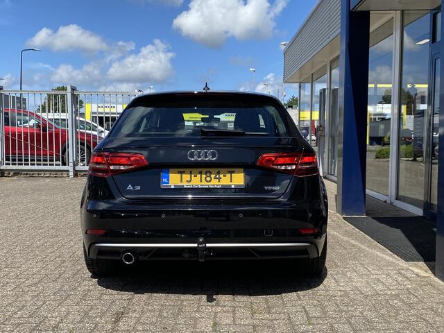 Audi A3 SPORTBACK 1.0 TFSI Design Pro Line / Automaat / 61.000 Km / Bi-Xenon Koplampen / LED Dagrijverlichting / Comfortstoelen / Radio-Bluetooth / Navi / Cruise-Control / Climate-Control / ELKTR-Pakket / AFN-Trekhaak / PDC Achter / LMV 17'' / All-Season / ENZ.