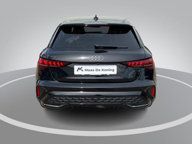 Audi A3 SPORTBACK 40 TFSIe 204PK S Line · Camera 18"Lmv · Apple/Android Car Play · Leder/Stof · Garantie t/m 25-05-2029 of 80000km.