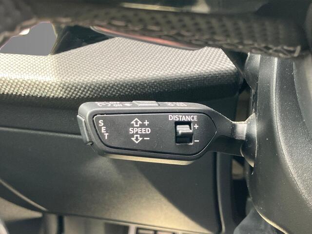 Audi A3 SPORTBACK 40 TFSIe 204PK S Line · Camera 18"Lmv · Apple/Android Car Play · Leder/Stof · Garantie t/m 25-05-2029 of 80000km.