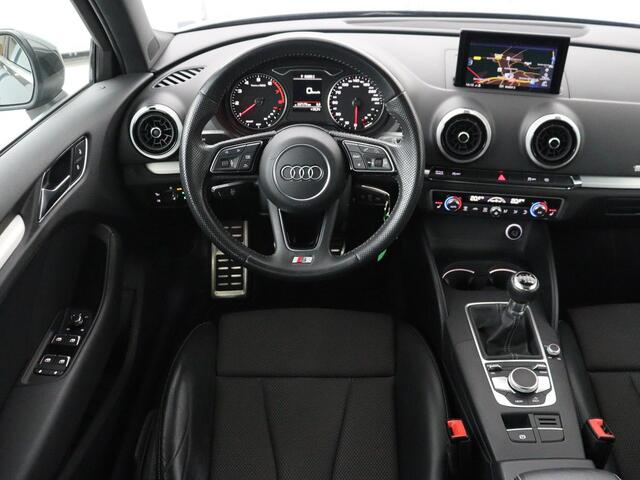 Audi A3 SPORTBACK 1.0 TFSI Sport S Line Edition | Stoelverwarming | Half leder | Full LED | Navigatie | Parkeerhulp | Sportstoelen | Bluetooth | Climate control | Cruise control | S Line
