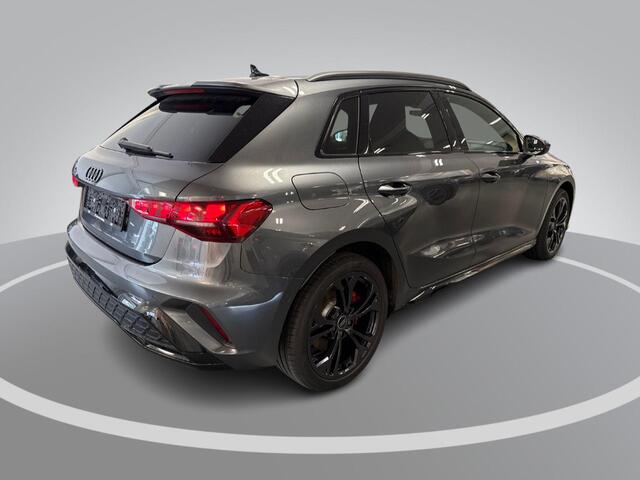 Audi A3 SPORTBACK 45 TFSI e 272pk S edition Competition · SONOS Audio · Camera · Trekhaak · Stoelverwarming · Apple/Android Car Play · Elektrische best. stoel · Adaptive Cruise Control · Garantie t/m 12-08-2030 of 100.000km