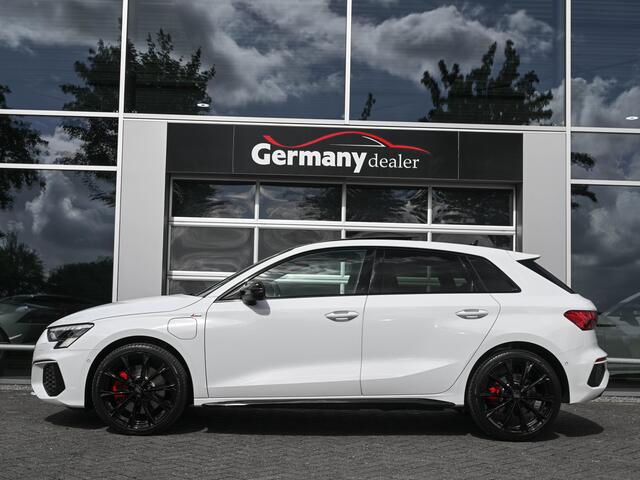 Audi A3 SPORTBACK 45TFSI E 245pk S-Edition Competition Pano Sfeerverl 19-Inch Virtual HUD Electr.Zetels