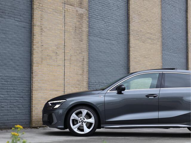 Audi A3 SPORTBACK 35 TFSI edition one S-Line Pano | Matrix LED | ACC | Keyless | Automaat