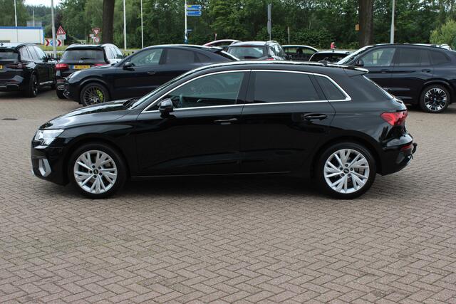 Audi A3 SPORTBACK 30 TFSI Business edition / Trekhaak / CarPlay / Parkeerhulp achter / 17'' / LED Koplampen / Getint glas / DAB / Cruise Control