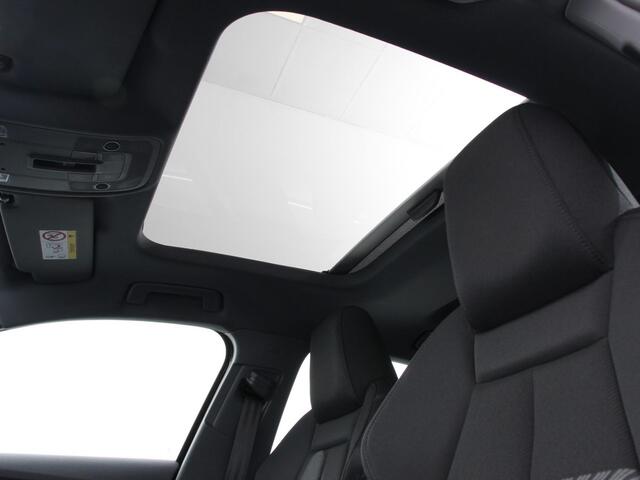 Audi A3 SPORTBACK 40 TFSI e PHEV 204pk Advanced S Tronic Panorama dak Climate control Adaptieve cruise control LED Parkeersensoren Keyless Navigatie Verwarmde voorstoelen Apple Carplay/ Android Auto