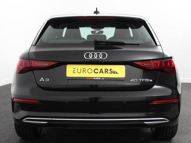 Audi A3 SPORTBACK 40 TFSI e PHEV 204pk Advanced S Tronic Panorama dak Climate control Adaptieve cruise control LED Parkeersensoren Keyless Navigatie Verwarmde voorstoelen Apple Carplay/ Android Auto