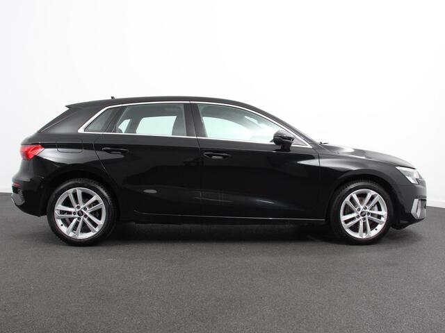 Audi A3 SPORTBACK 40 TFSI e PHEV 204pk Advanced S Tronic Panorama dak Climate control Adaptieve cruise control LED Parkeersensoren Keyless Navigatie Verwarmde voorstoelen Apple Carplay/ Android Auto