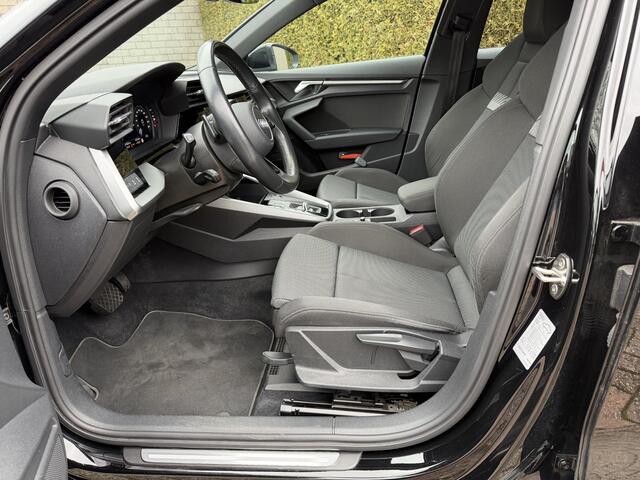 Audi A3 SPORTBACK 30 TFSI Automaat Business edition