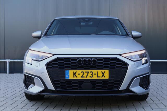 Audi A3 SPORTBACK 30 TFSI Business edition Automaat | 19 Inch | Full LED | Virtual Cockpit | Sportstoelen | Carplay | Draadloze telefoonlader