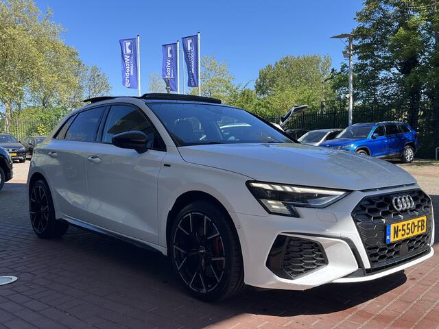 Audi A3 SPORTBACK 45 TFSI 245pk S edition Competition / Panorama dak / Matrix LED / Bang & Olufsen / Lederen bekleding / LMV 18'' / App Connect TRANS