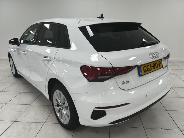Audi A3 SPORTBACK 40 TFSI e Edition PARKEERSENSOREN VOOR-EN ACHTER | CARPLAY | LICHTMETALEN VELGEN