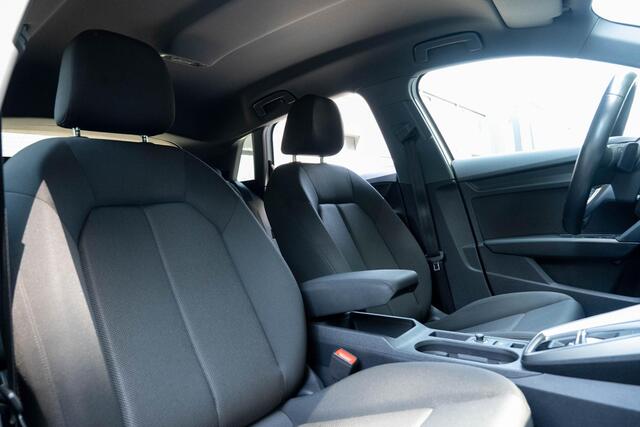Audi A3 SPORTBACK 40 TFSI e Edition | Camera | Led | Virtual | Navigatie | Clima | Carplay