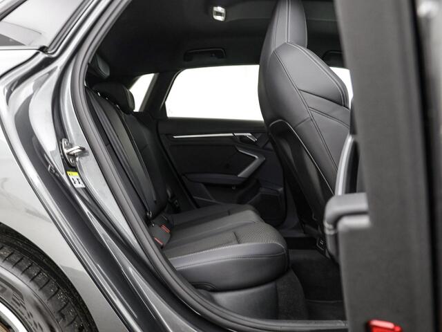 Audi A3 SPORTBACK 40 TFSIe 204pk S-Tronic S Edition · Camera · Parkeerassistent · Zwart Optiek Plus · Stoelverwarming · ACC · Drive Select · Garantie t/m 06-05-2029 of 100.000km