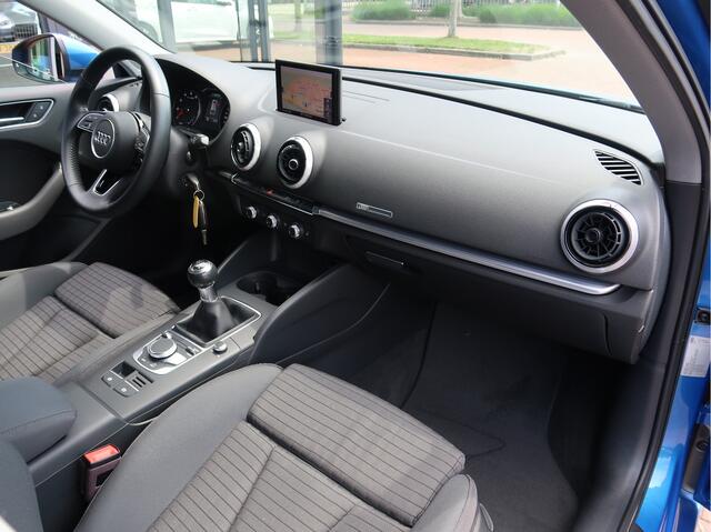 Audi A3 SPORTBACK 1.0 TFSI Sport Edition | Parkeersensoren | Navigatie | Led