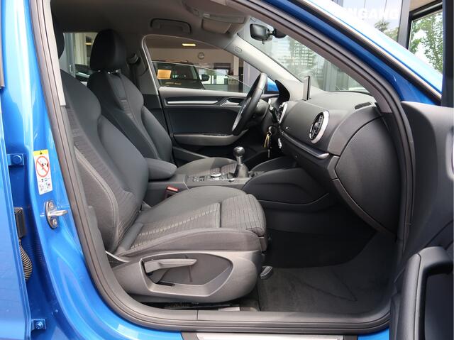 Audi A3 SPORTBACK 1.0 TFSI Sport Edition | Parkeersensoren | Navigatie | Led
