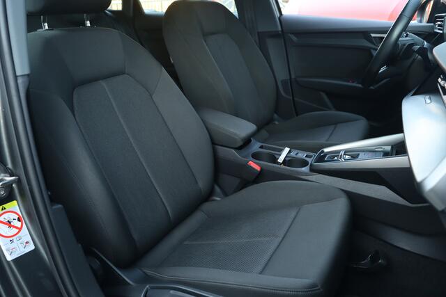 Audi A3 SPORTBACK 40 TFSI e S-Line | ACC | LED | Carplay |