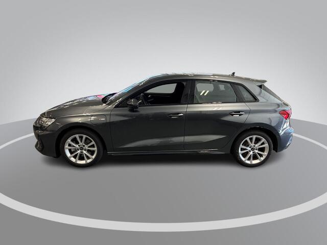 Audi A3 SPORTBACK 40 TFSIe 204pk S-Tronic S Edition · Camera · Apple/Android Car Play · Stoelverwarming · Optiekpakket Zwart · Adaptve Cruise Control · Garantie t/m 18-08-2029 of 100.000km