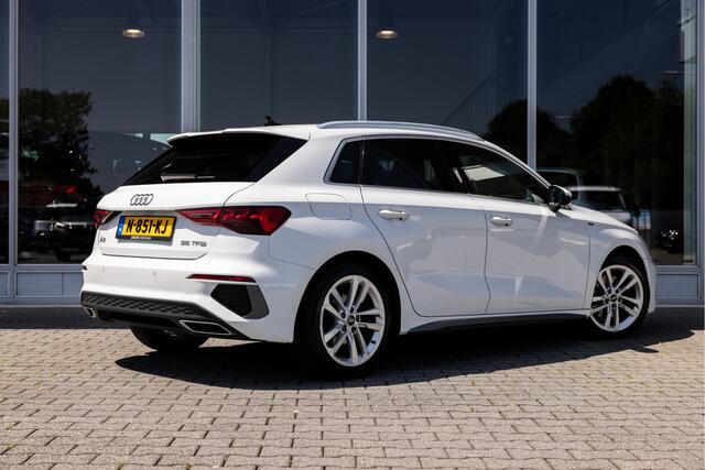 Audi A3 SPORTBACK 35 TFSI S-Line | Carplay | Stoelver. | Parkeersens. |