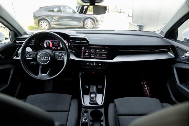 Audi A3 SPORTBACK 35 TFSI S-Line | Carplay | Stoelver. | Parkeersens. |