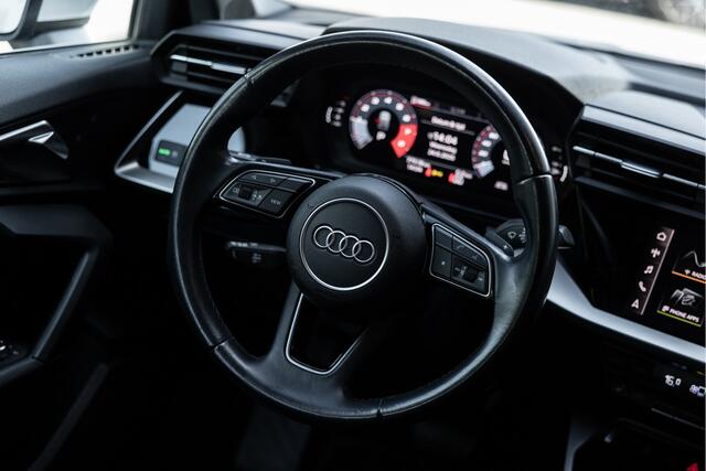 Audi A3 SPORTBACK 35 TFSI S-Line | Carplay | Stoelver. | Parkeersens. |
