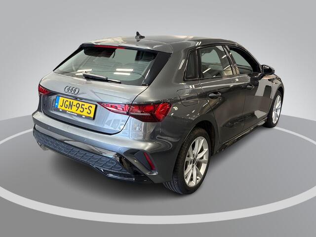 Audi A3 SPORTBACK 40 TFSIe 204pk S-tronic S edition · Apple/Andropid Car Play · Camera · Navigatie · Drive Select · Stoelverwarming · 17'' Inch · Garantie t/m 06-10-2029 of 100.000km