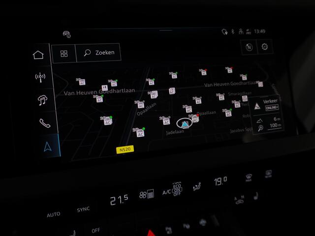 Audi A3 SPORTBACK 40 TFSI e S edition 204 pk S-tronic | Verlengde garantie | Parkeersensoren (Park assist) | Achteruitrijcamera | Adaptieve cruise control | Autom. airco (3 zones) | S-Line |