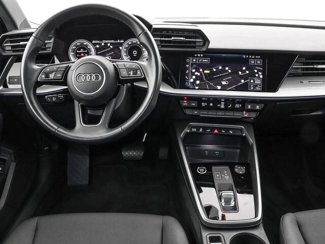 Audi A3 SPORTBACK 40 TFSIe 204pk S-Tronic Advanced Edition · Camera · ACC · Parkeer assistent · LED Koplampen · Apple/Android Car Play · Navigatie ·