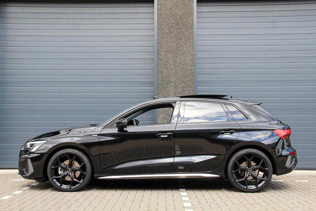 Audi A3 SPORTBACK 40 TFSI quattro Advance Sport | S line | Panorama dak | Full LED | Black on Black | Stoelverwarming | Achteruitrijcamera