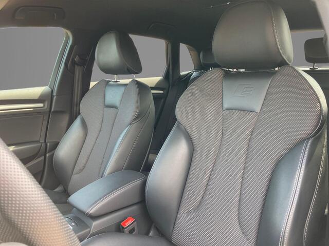 Audi A3 SPORTBACK 35 TFSI/150PK CoD S Line · Apple/Android Car Play · Drive select · Navigatie · Stoelverwarming