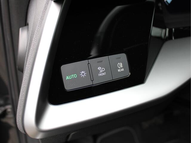 Audi A3 SPORTBACK 35 TFSI 1.5 T 150pk Business Edition Automaat Digidash/Carplay/Cruise/Climate/Trekhaak/Sportstoelen/Navi