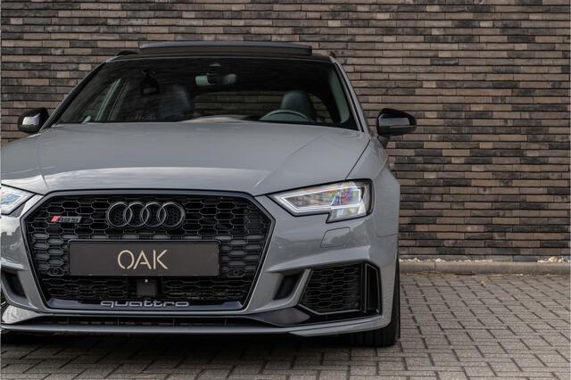 Audi A3 SPORTBACK 2.5 TFSI RS 3 quattro | Panorama | Leder | B&O | Camera | 19"LM | Nardo Grijs