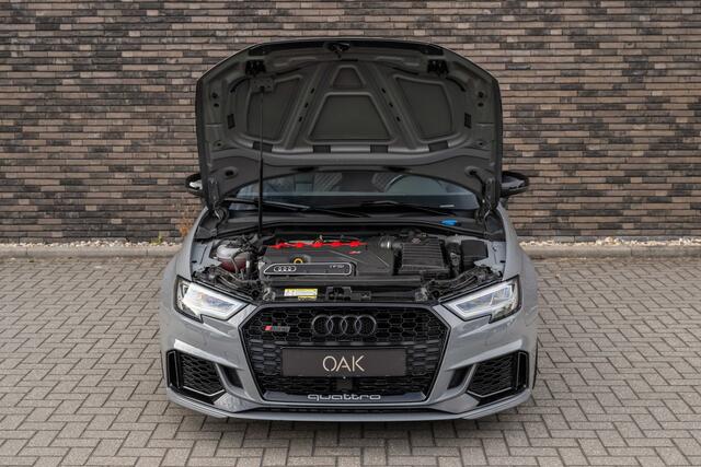 Audi A3 SPORTBACK 2.5 TFSI RS 3 quattro | Panorama | Leder | B&O | Camera | 19"LM | Nardo Grijs