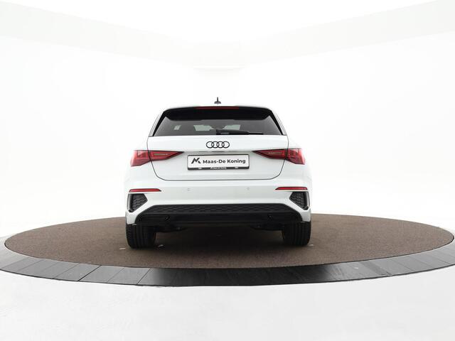Audi A3 SPORTBACK 45 TFSIe 245pk S-tronic S edition Competition · Apple/Android Car Play · Adaptive Cruise Control · Elek. inklap b.spiegels · Navigatie · 18'' ·