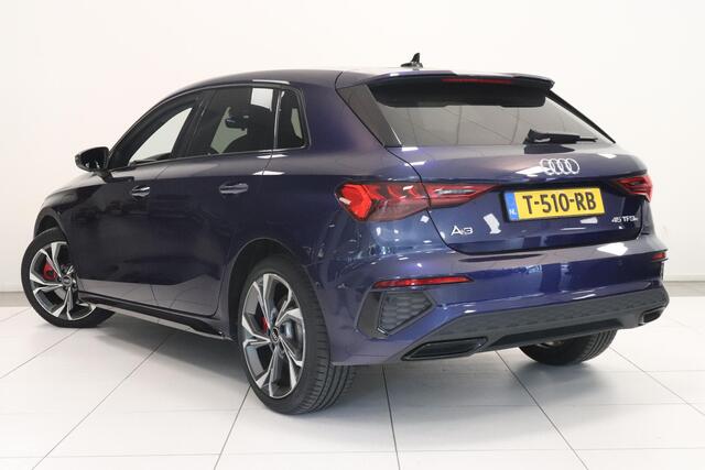 Audi A3 SPORTBACK 45 TFSI e S edition Competition | Parkeersensoren | Adaptieve cruise | 18"Lichtmetaal | Climate control | AppleCarplay AndroidAuto |
