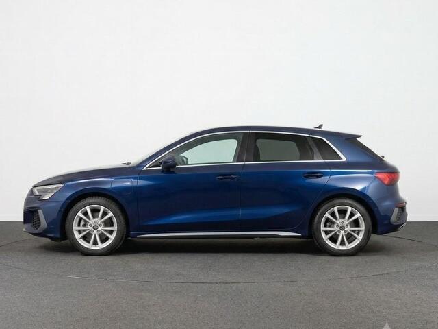 Audi A3 SPORTBACK S edition 40 TFSI e 204 pk | Assis.pak Driving+Parking plus | Warmtewerend glas donker tint | Ambient sfeerverlichting | Adaptive Cruise Control |
