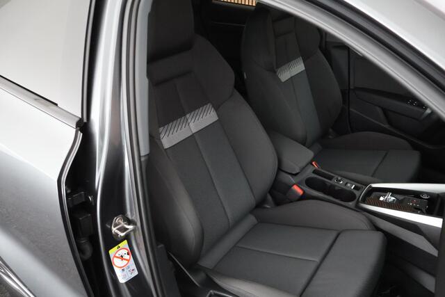 Audi A3 SPORTBACK 45 TFSI e 245pk S edition Competition Camera Keyless Virtual Cockpit Navigatie S-Line
