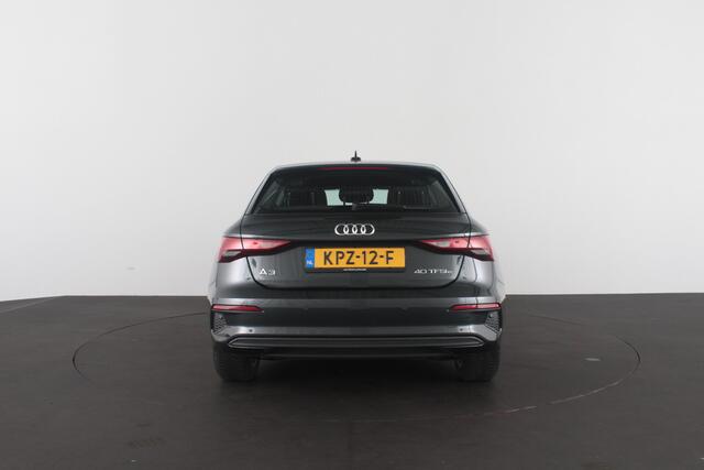 Audi A3 SPORTBACK 40 TFSI e Edition > Plug-in hybride/Manhattangrijs/All season banden/12 maanden garantie