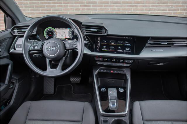Audi A3 SPORTBACK 40 TFSI e 204pk Edition, Stoelverwarming, Adaptive Cruise, Park Assist, Carplay, DAB+, Navigatie.