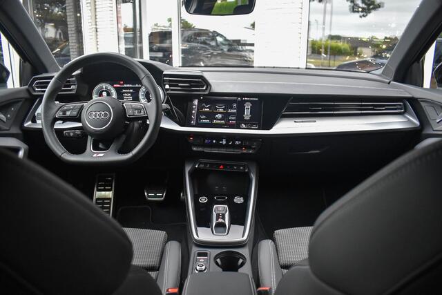 Audi A3 SPORTBACK 45 TFSI e S edition Competition Stoelverwarming Vi