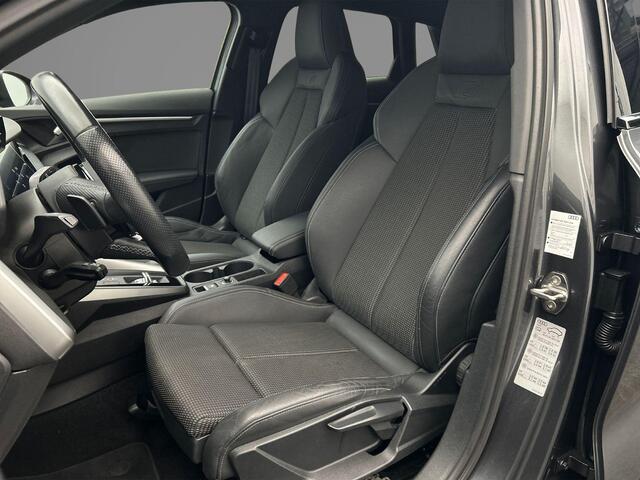 Audi A3 SPORTBACK 45 TFSI e 245PK S edition Competition | Trekhaak | Adaptive-Cruise | Stoelverwarming | Achterruitrij-Camera | 18-Inch | Parkeer-assistent |