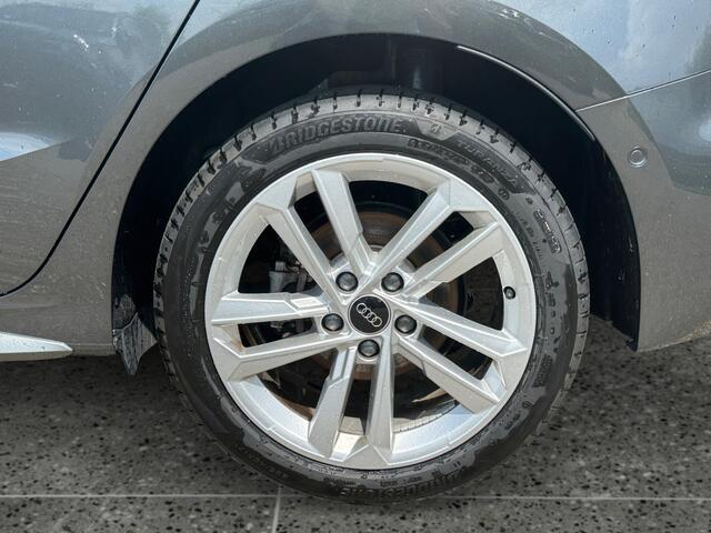 Audi A3 SPORTBACK 35 150pk TFSI S edition Achteruitrijcamera | Parkeersensoren voor en achter | Adaptive Cruise Control