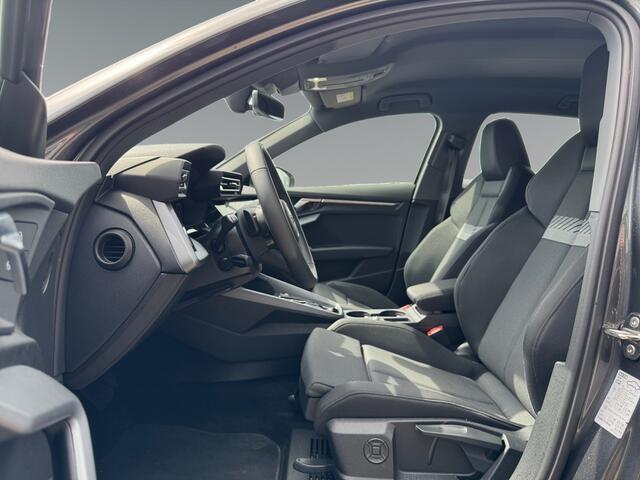 Audi A3 SPORTBACK 35 150pk TFSI S edition Elektrische achterklep | Stoelverwarming | Adaptive Cruise Control