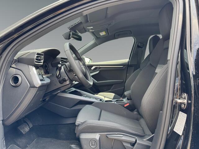 Audi A3 SPORTBACK 35 150pk TFSI S edition Parkeersensoren | Stoelverwarming | Adaptive Cruise Control