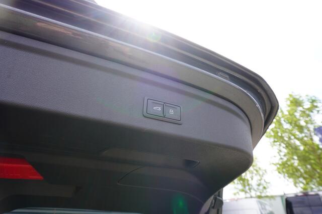 Audi A3 SPORTBACK 30 TFSI S edition ACC Apple Carplay Schuif-kanteldak Navigatie Elektrische kofferklep