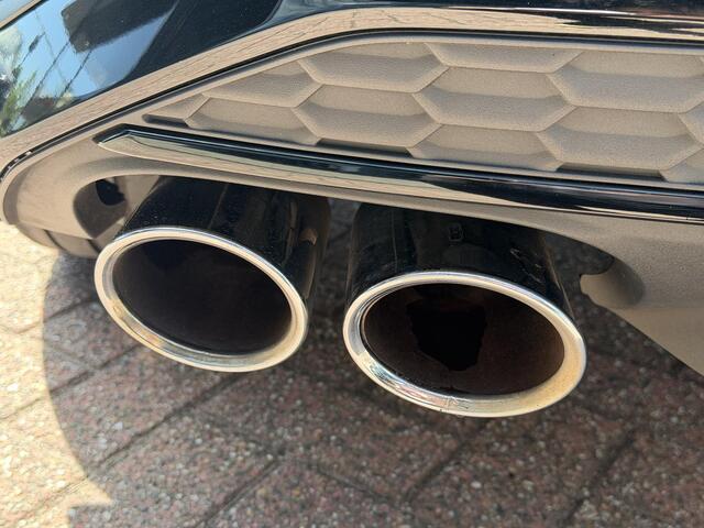 Audi A3 SPORTBACK 2.0 TFSI S3 quattro Edition One MATRIX KOPLAMPEN | PANO/SCHUIFDAK | RS STOELEN | CAMERA | ANDROID/APPLE CARPLAY | AIRCO/ECC | CRUISECONTROL | PARKEERSENSOREN | STOELVERWARMING | NAVIGATIE