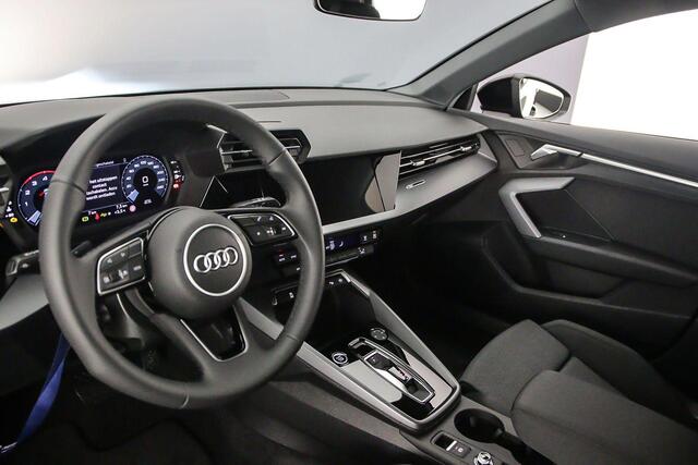 Audi A3 SPORTBACK 30 TFSI Pro Line | Apple Carplay/Android Auto | Sportstoelen | Privacy Glass | Cruise Control | LED - koplampen | Parkeersensoren