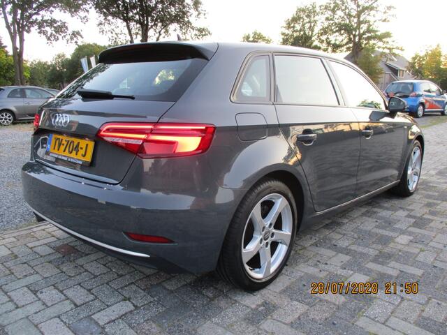 Audi A3 SPORTBACK 30 TFSI Sport Edition.