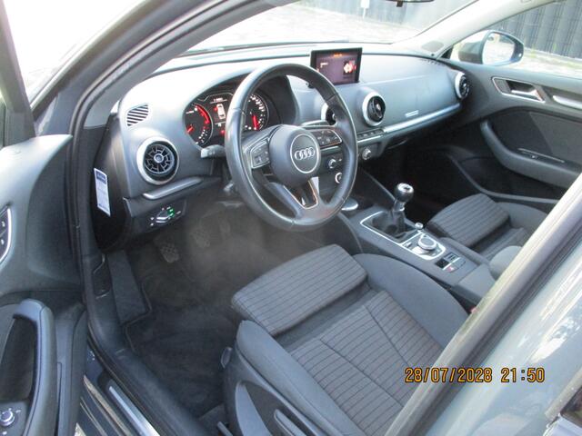 Audi A3 SPORTBACK 30 TFSI Sport Edition.