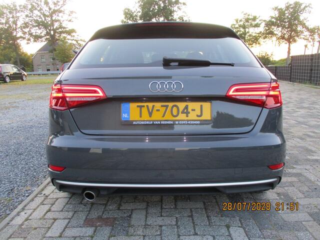 Audi A3 SPORTBACK 30 TFSI Sport Edition.