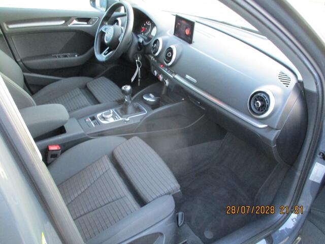 Audi A3 SPORTBACK 30 TFSI Sport Edition.